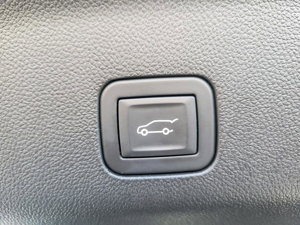 2025 CADILLAC ESCALADE - Image 28