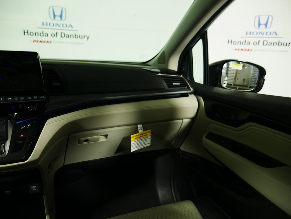 2026 Honda Odyssey Elite photo 10