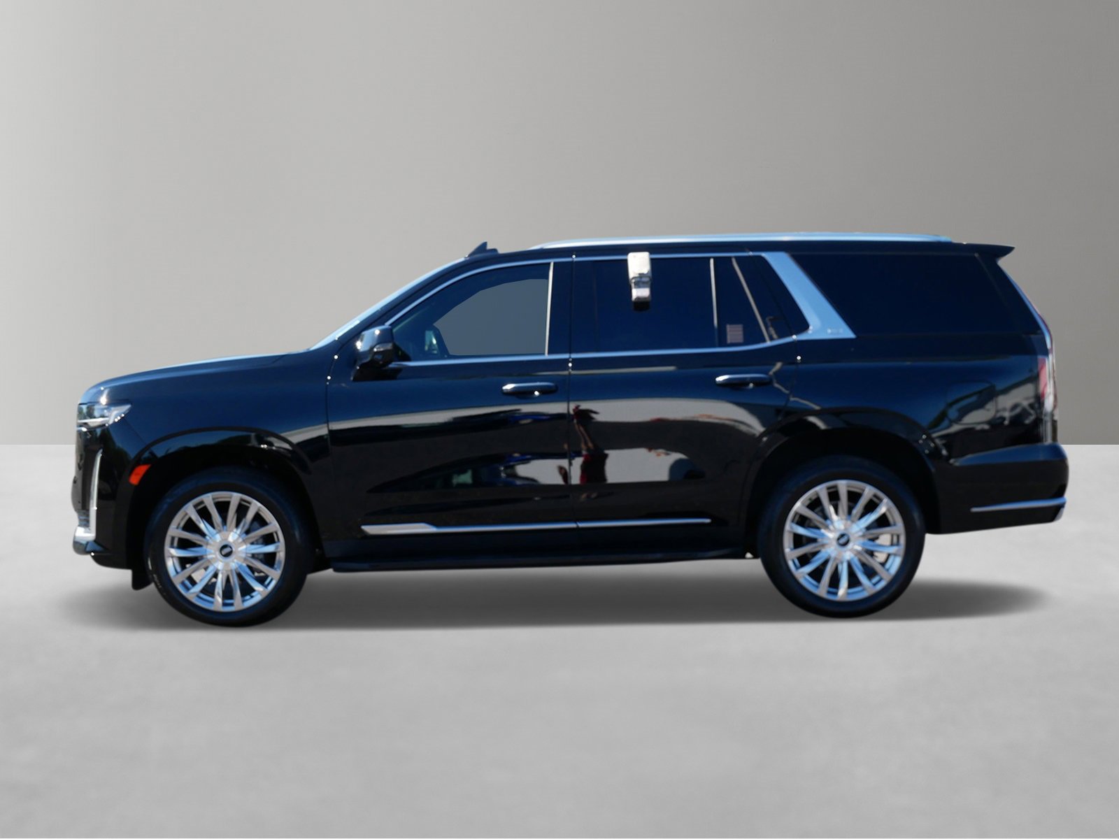 Used 2021 Cadillac Escalade Premium Luxury with VIN 1GYS4BKL1MR156463 for sale in White Bear Lake, Minnesota