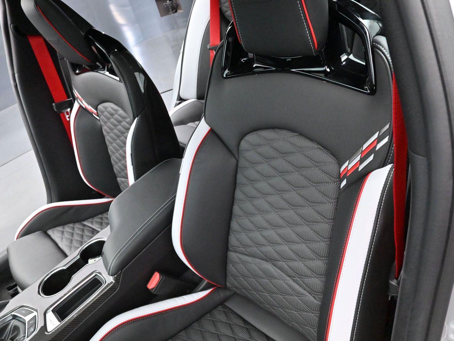 2024 Cadillac CT4 photo 14