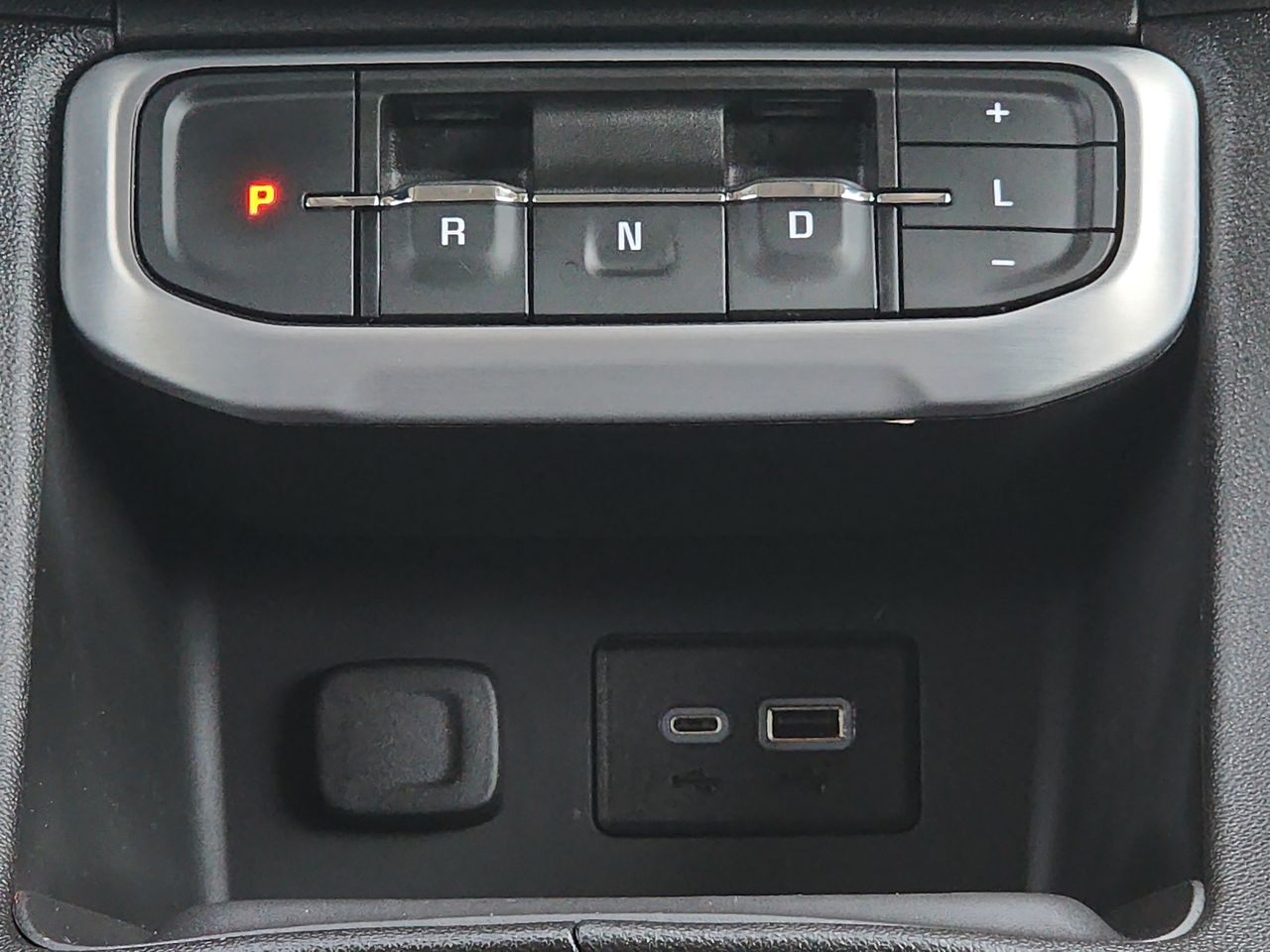 2023 Gmc Acadia SLE photo 18