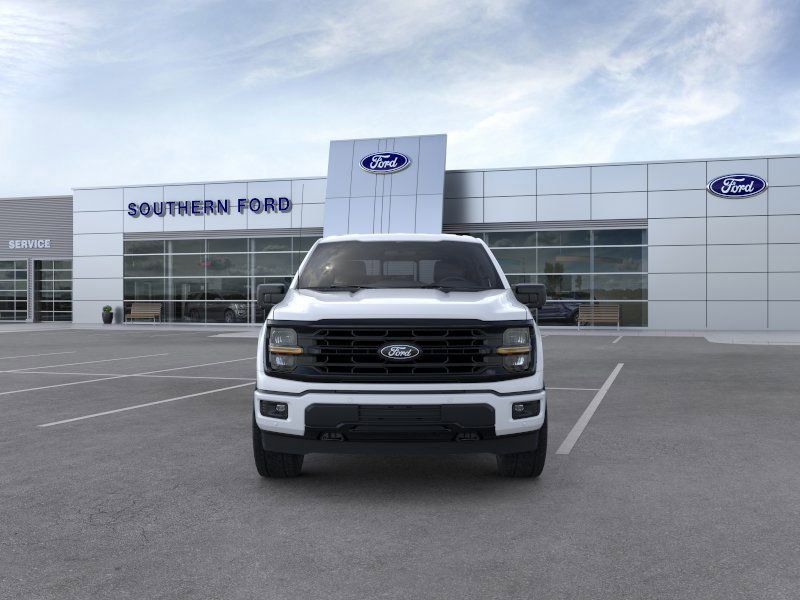 2025 Ford F-150 XLT photo 4