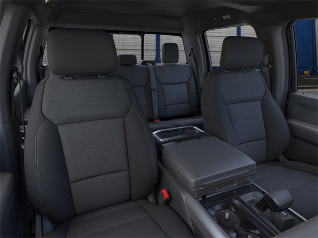 2025 Ford F-150 XLT photo 4