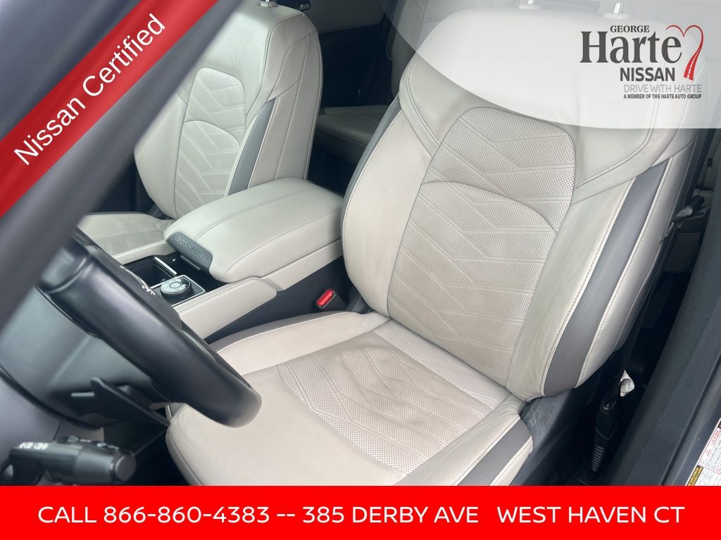 2022 Nissan Pathfinder Platinum photo 4