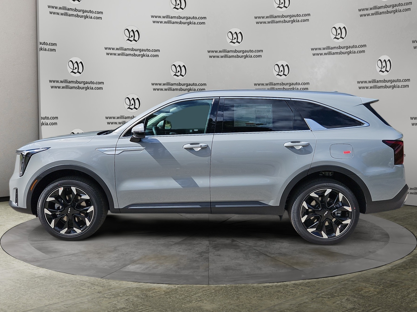 2026 Kia Sorento EX photo 2