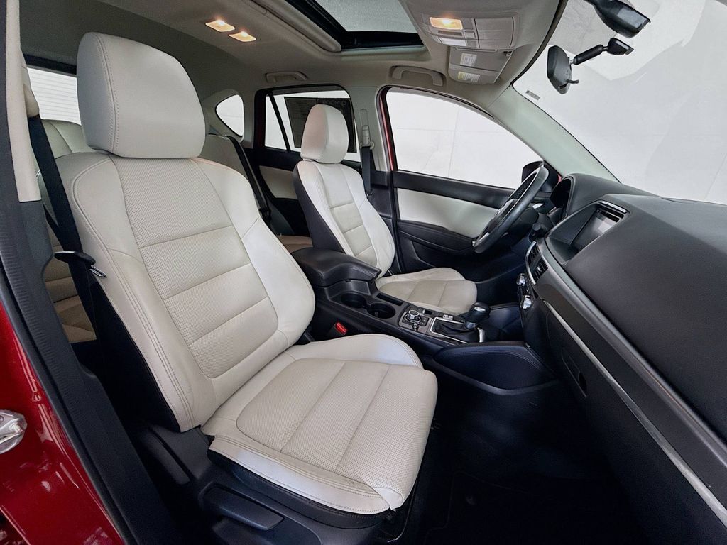 2016 Mazda CX-5 Grand Touring photo 31