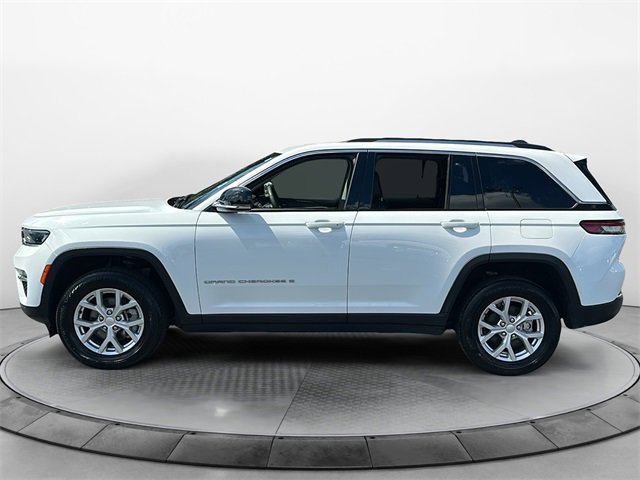 2023 Jeep Grand Cherokee Limited photo 3