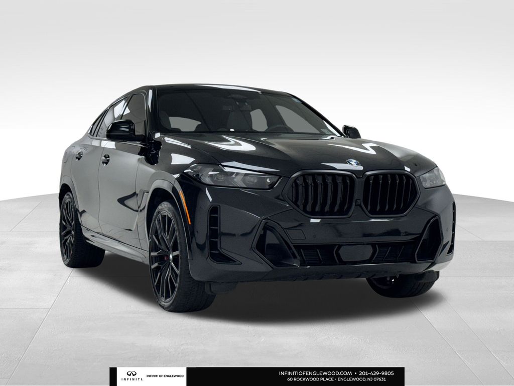 2024 BMW X6 40i's photo