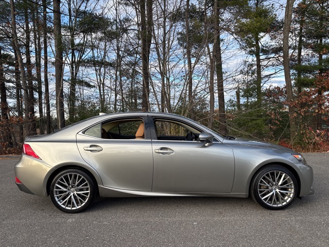 2015 Lexus IS 250 AWD photo 2