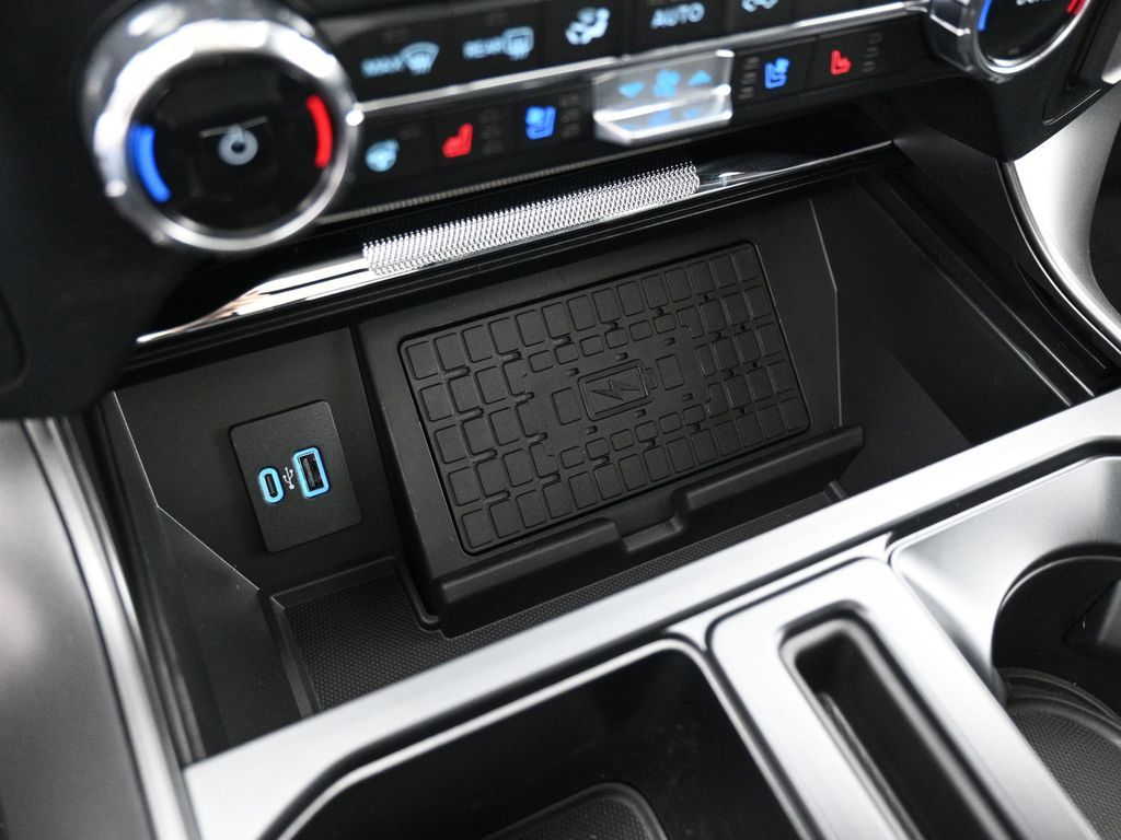 2024 Ford F-150 Lariat photo 14