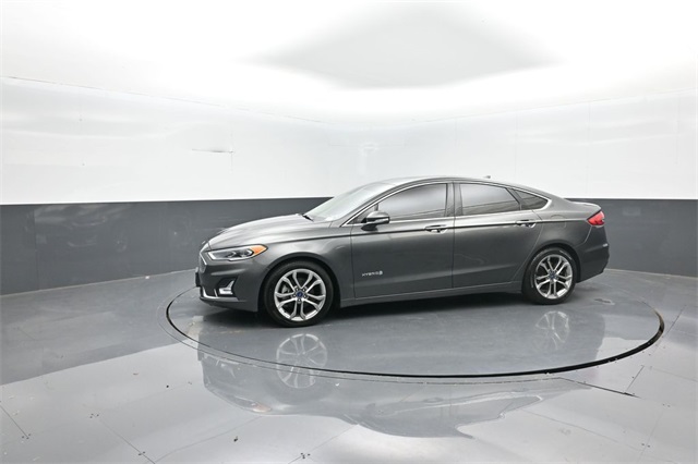 2019 Ford Fusion Hybrid Titanium photo 4