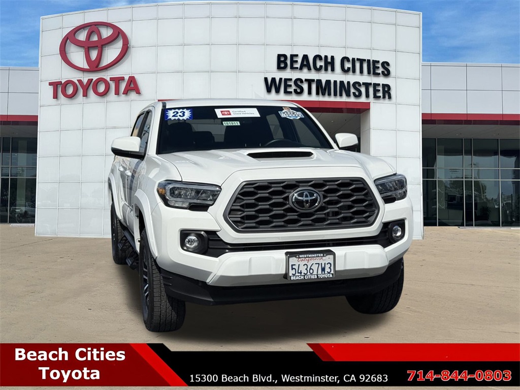 2023 Toyota Tacoma TRD Sport photo 2