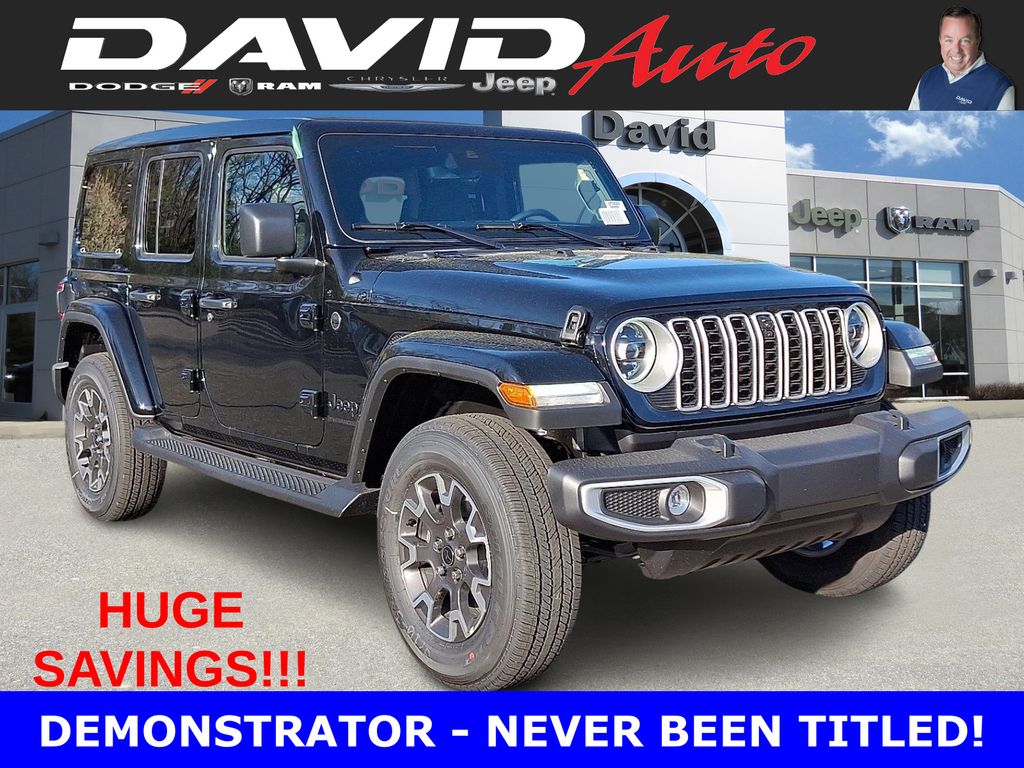 2025 Jeep Wrangler 4-Door Sahara's photo