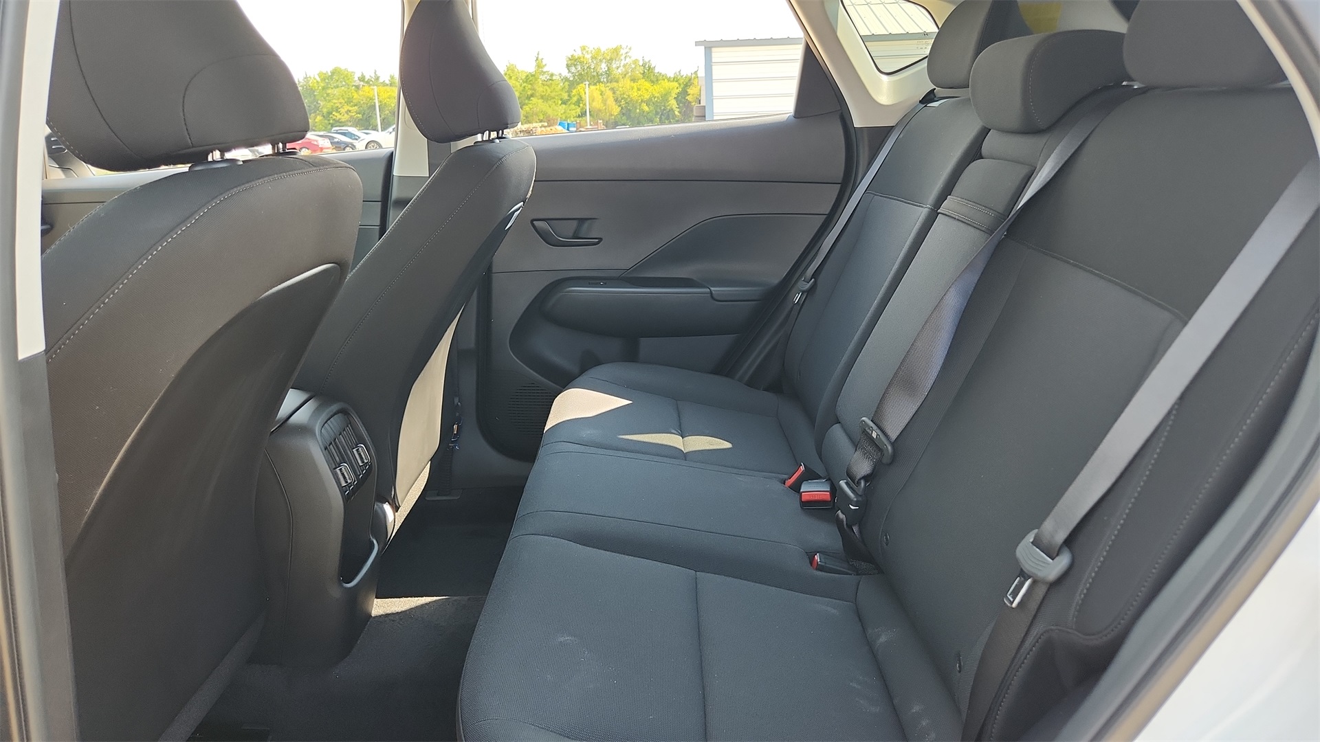 2026 Hyundai Kona SEL photo 17