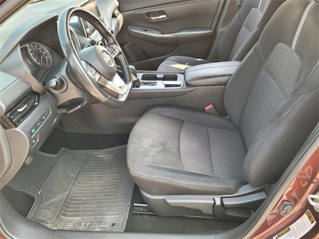 2022 Nissan Sentra SV photo 6