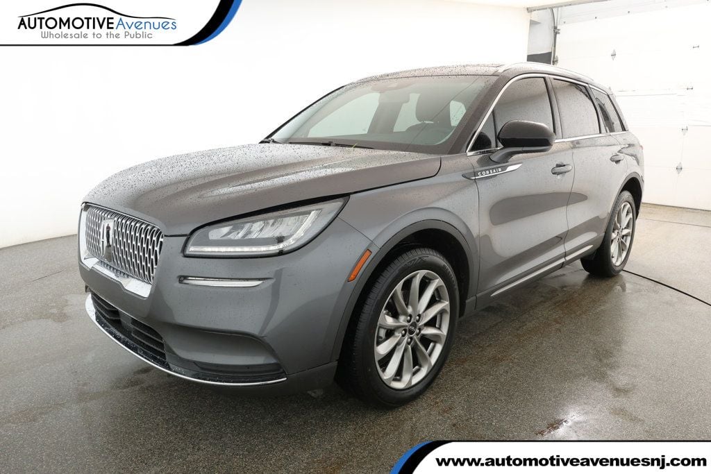 2021 Lincoln Corsair Base's photo