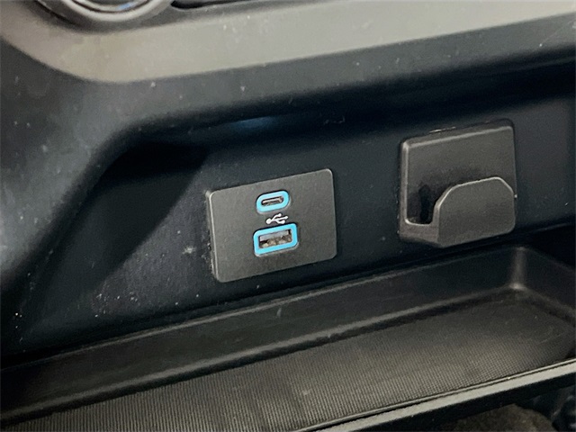 2023 Ford F-150 XLT photo 19