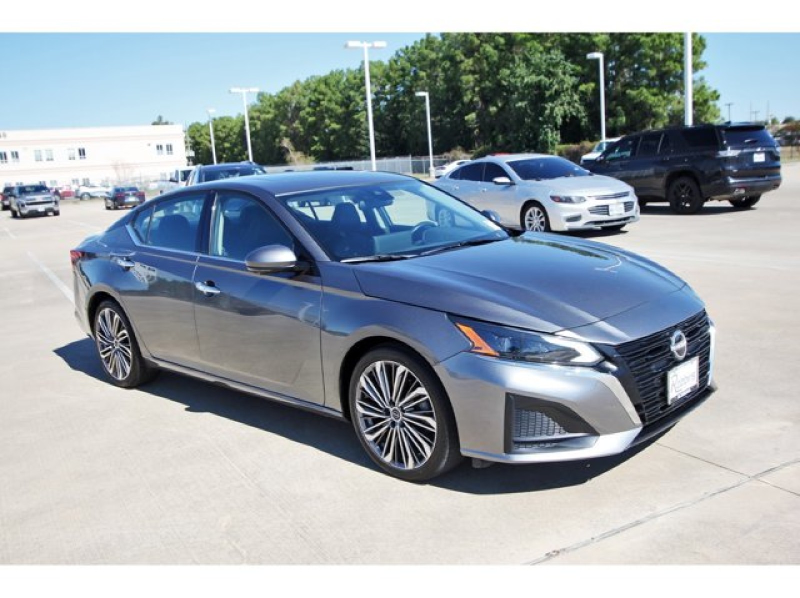 2023 Nissan Altima 2.5 SL  at Robbins Nissan