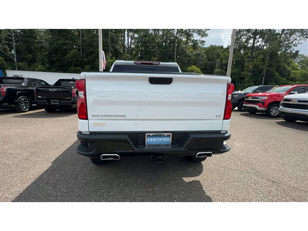 2024 Chevrolet Silverado 1500 LT Trail Boss photo 3