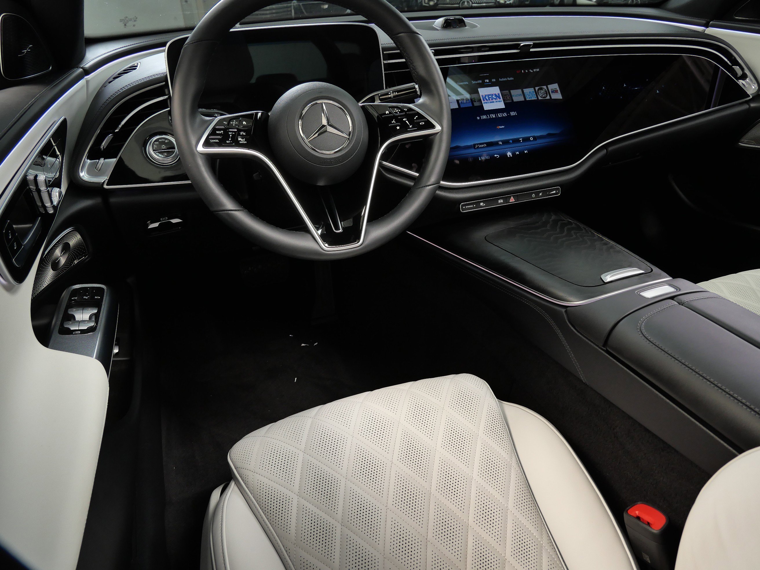 Used 2024 Mercedes-Benz E-Class E350 with VIN W1KLF4HB3RA041924 for sale in Minnetonka, Minnesota