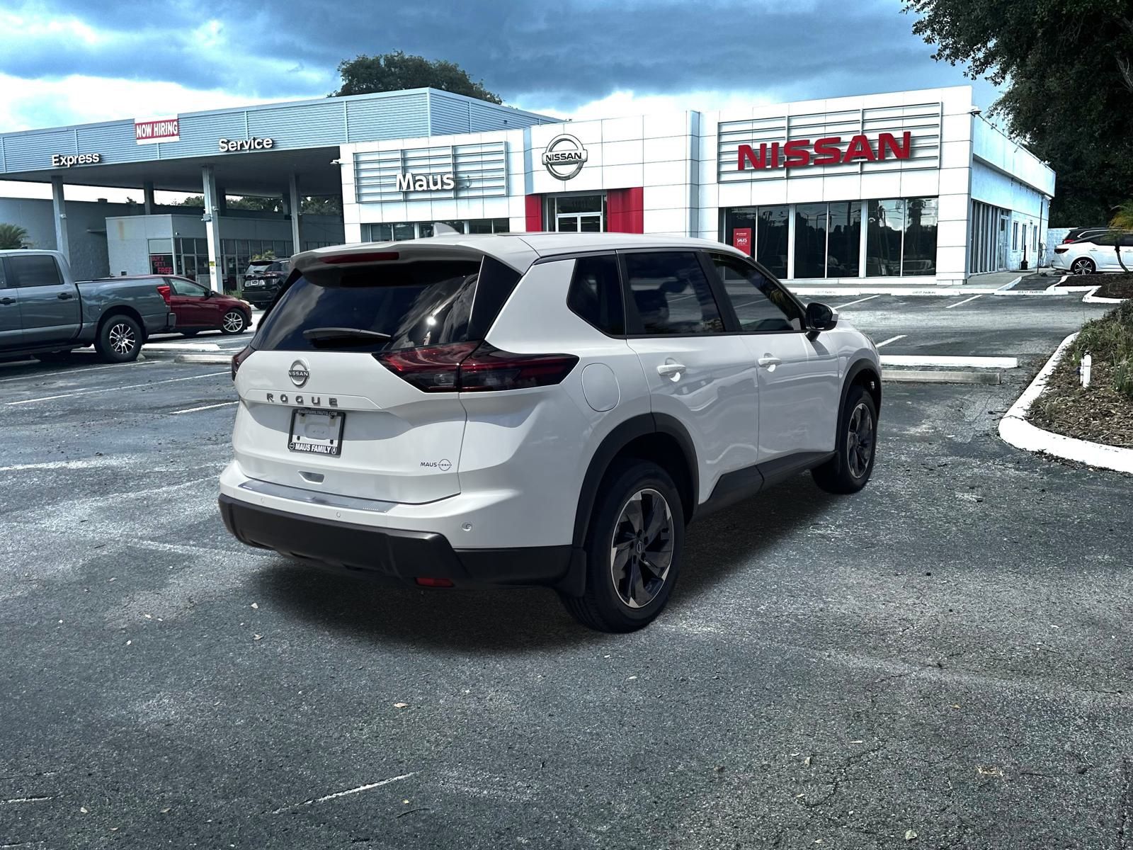 2026 Nissan Rogue SV photo 3