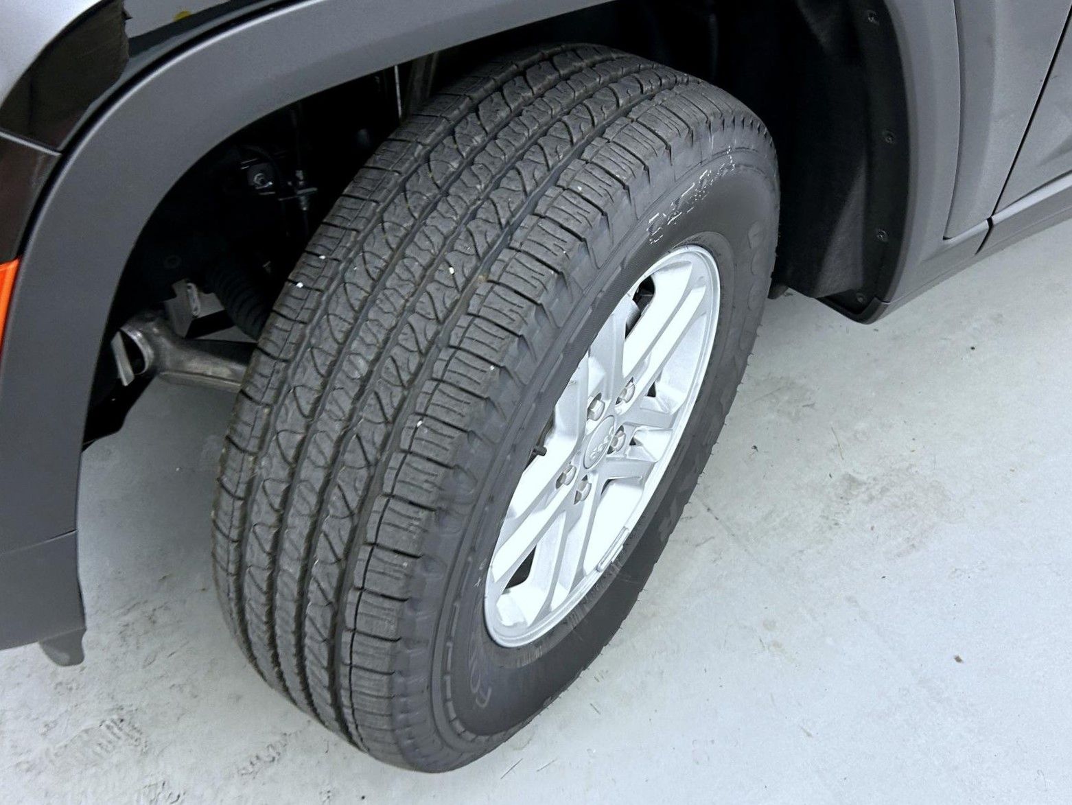 2025 Jeep Grand Cherokee Laredo Altitude photo 22