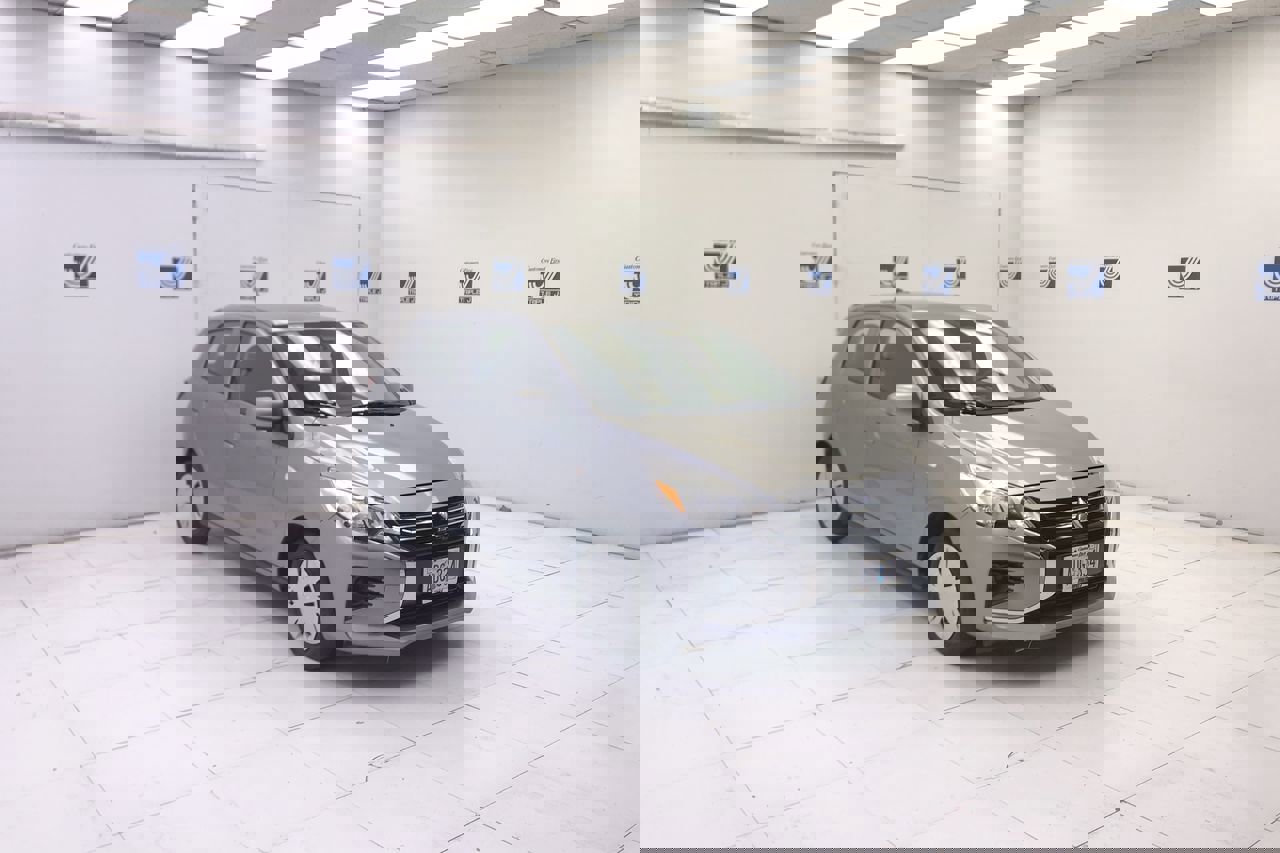 2024 Mitsubishi Mirage ES's photo