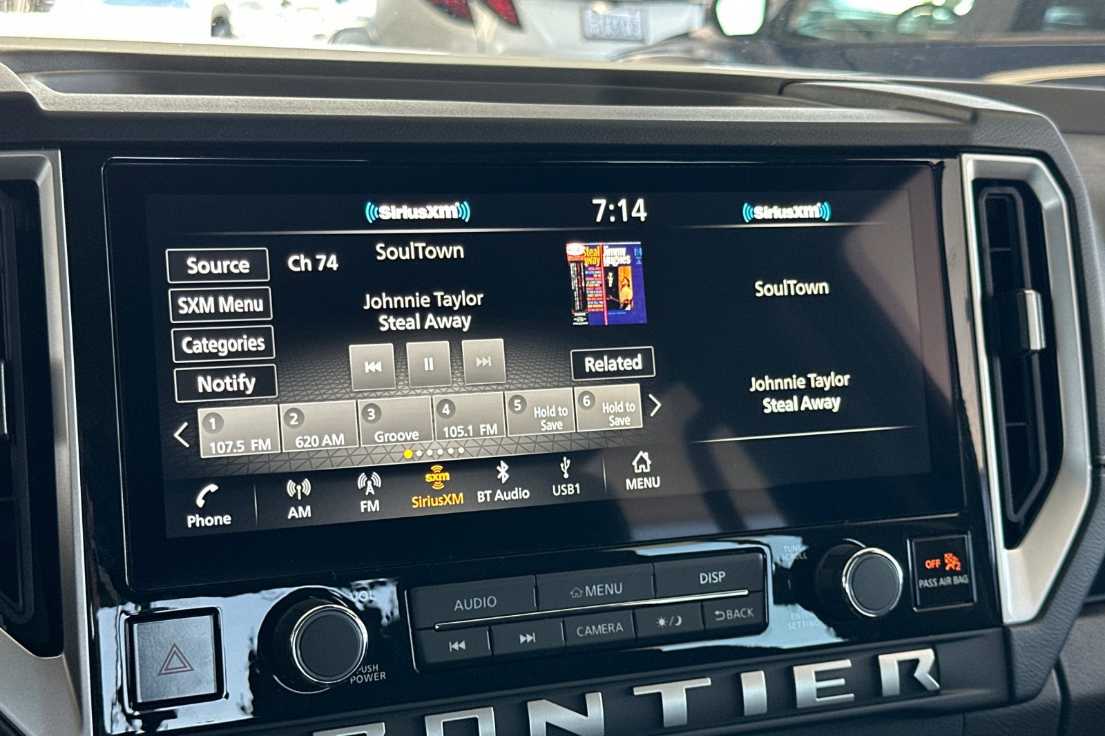 2025 Nissan Frontier SV photo 13