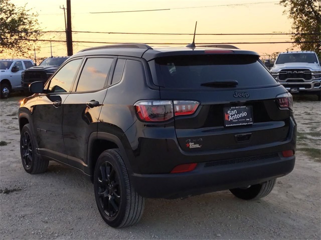 2026 Jeep Compass Latitude Altitude photo 5