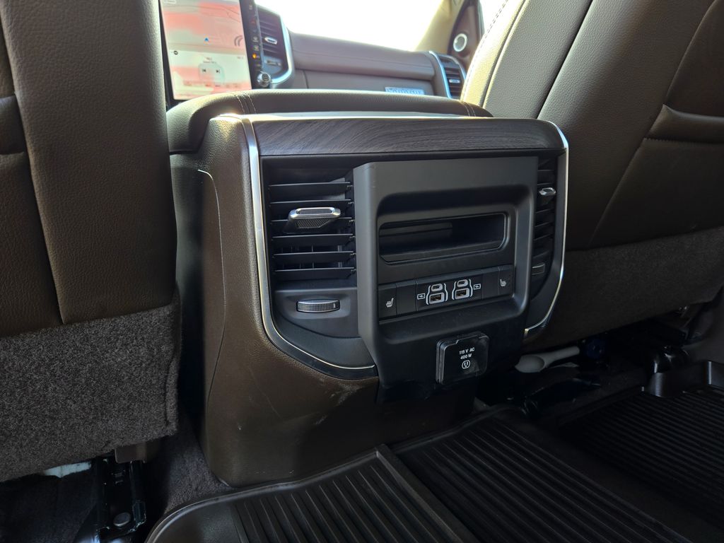 2025 Ram 2500 Laramie photo 28