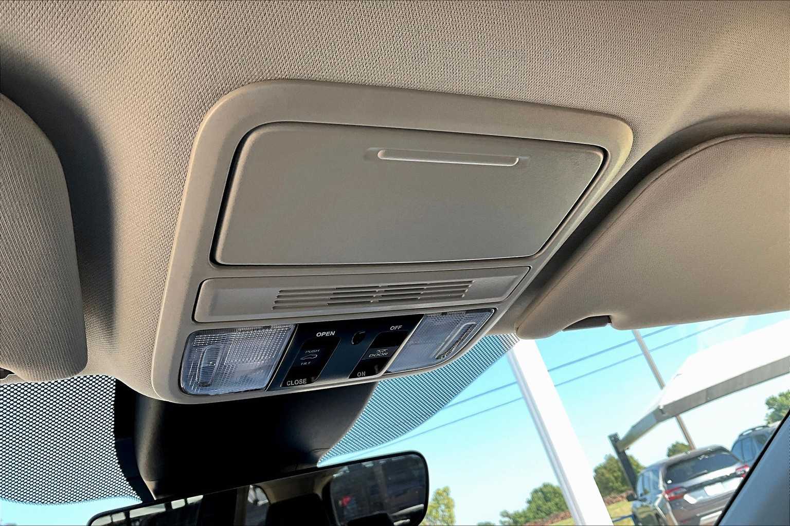 2025 Honda Odyssey EX-L photo 29