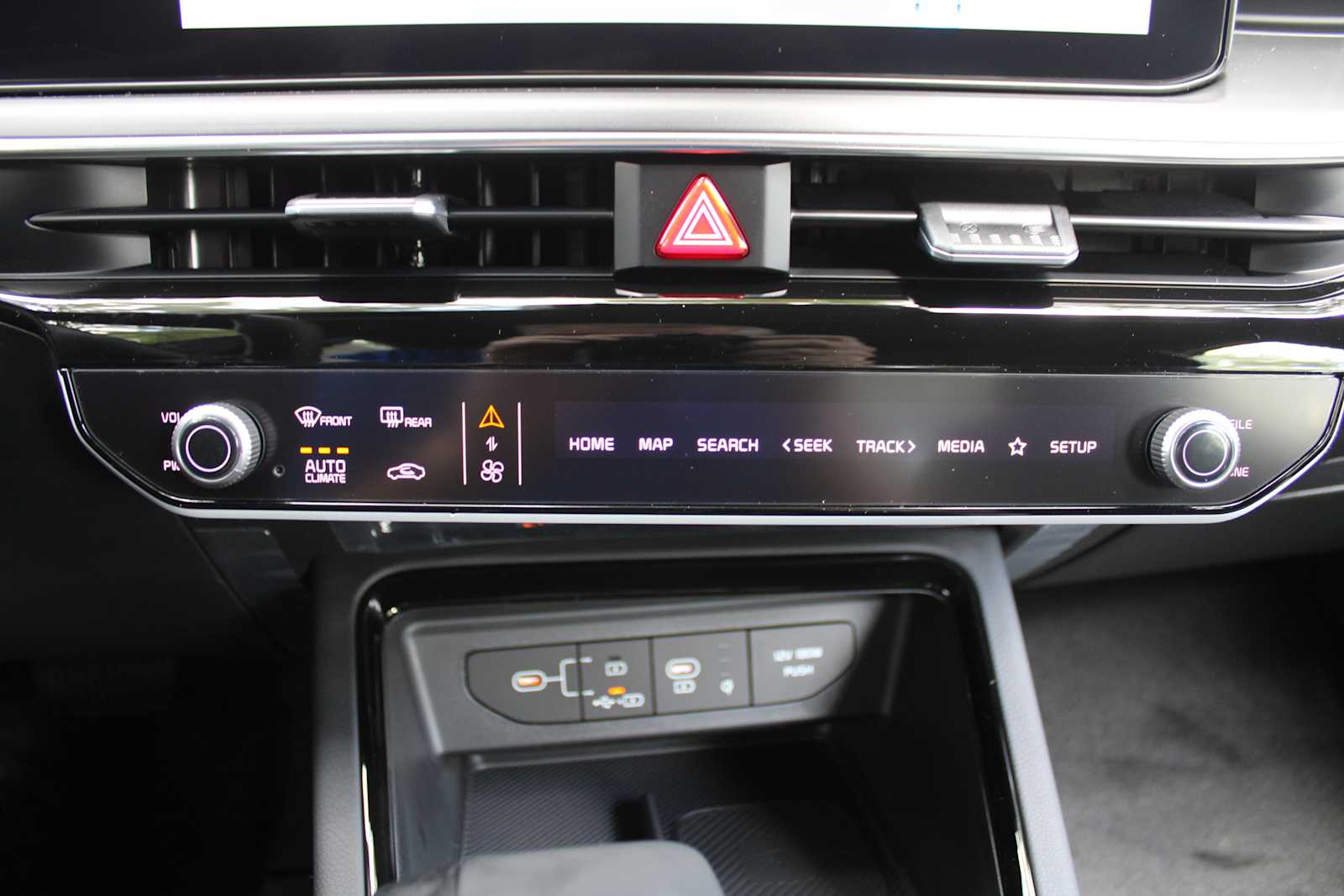 2025 Kia K5 GT-Line photo 34