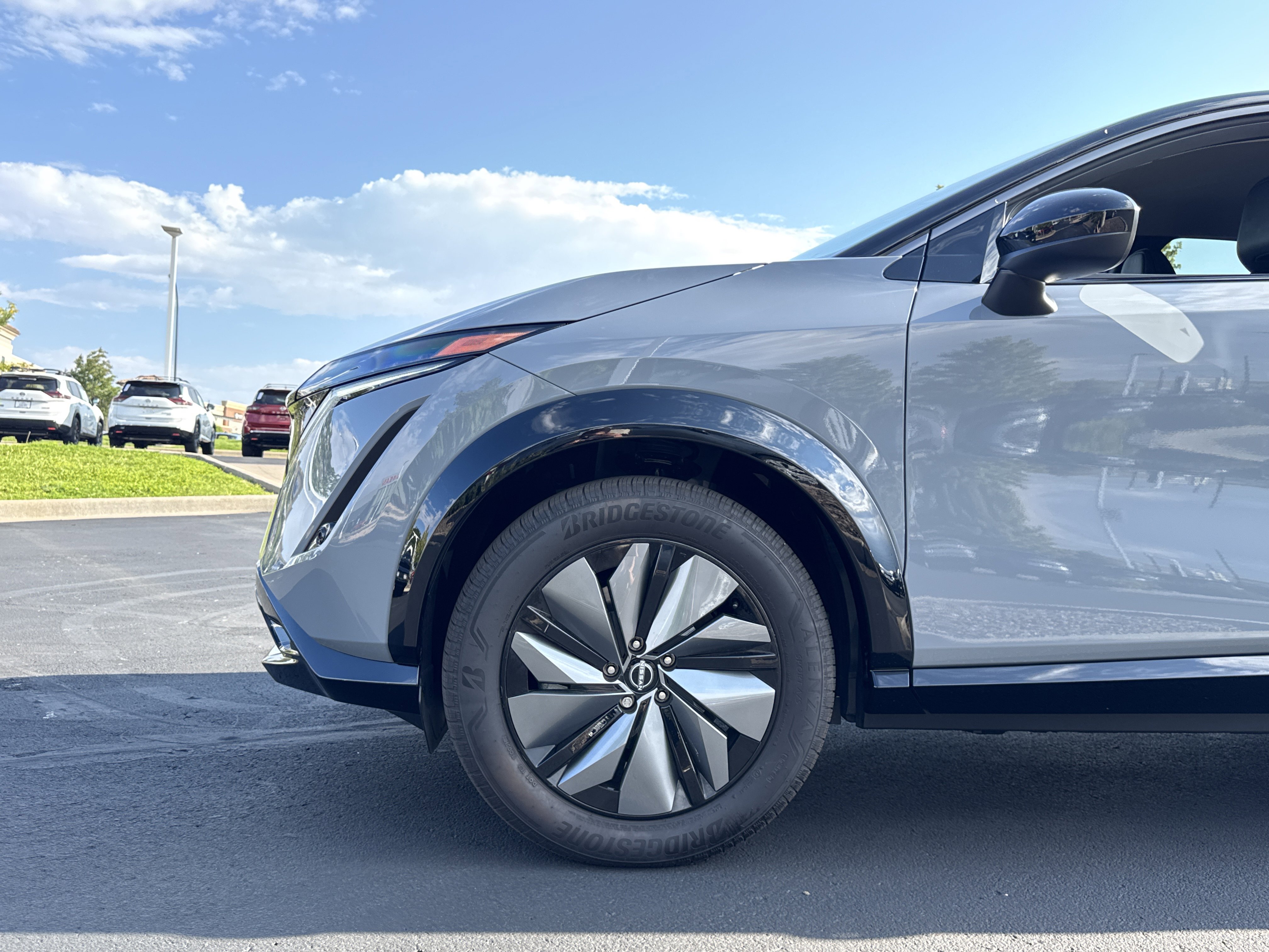 2025 Nissan ARIYA Engage photo 4