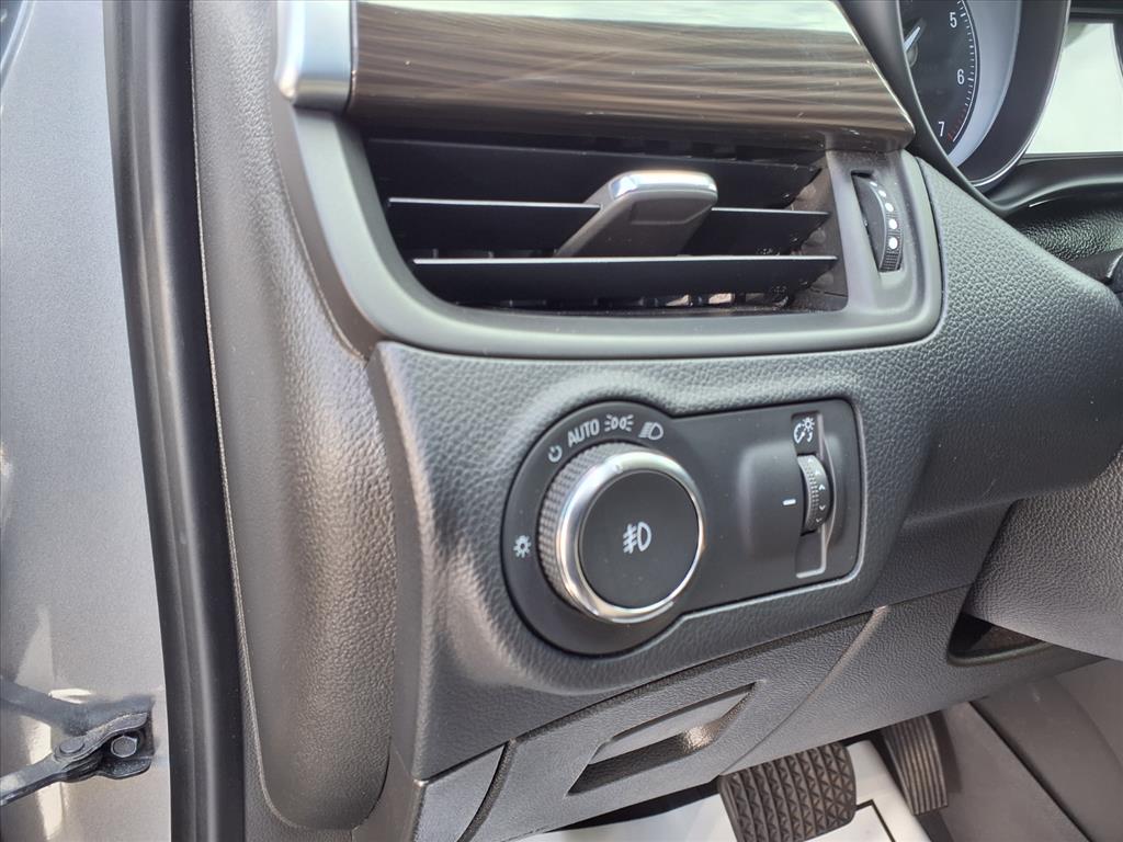 2020 Buick Envision Essence photo 17