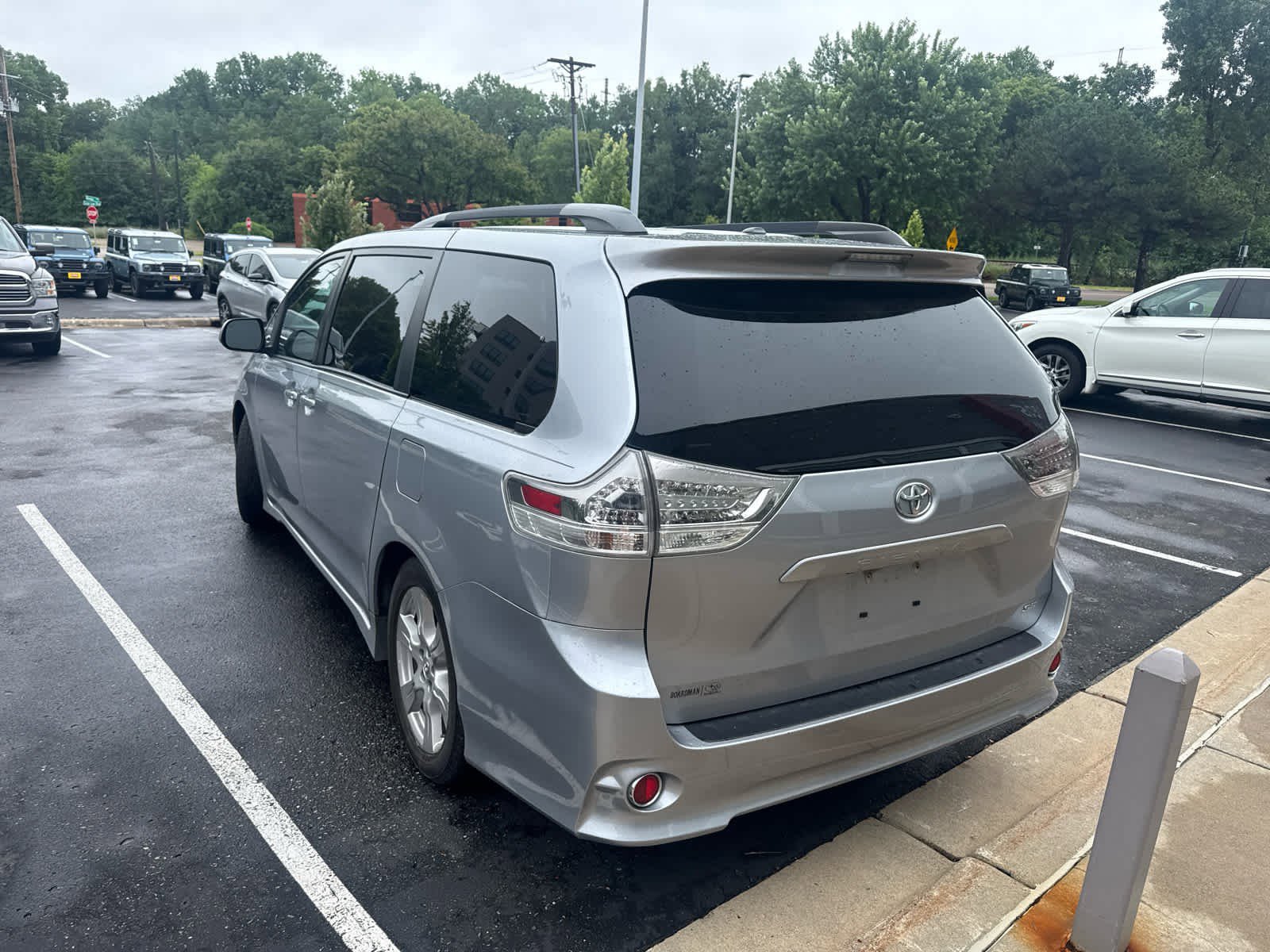 Used 2012 Toyota Sienna SE with VIN 5TDXK3DC5CS231993 for sale in Minneapolis, Minnesota
