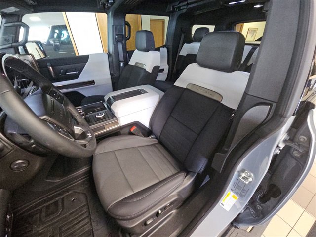 2025 Gmc Hummer EV photo 3