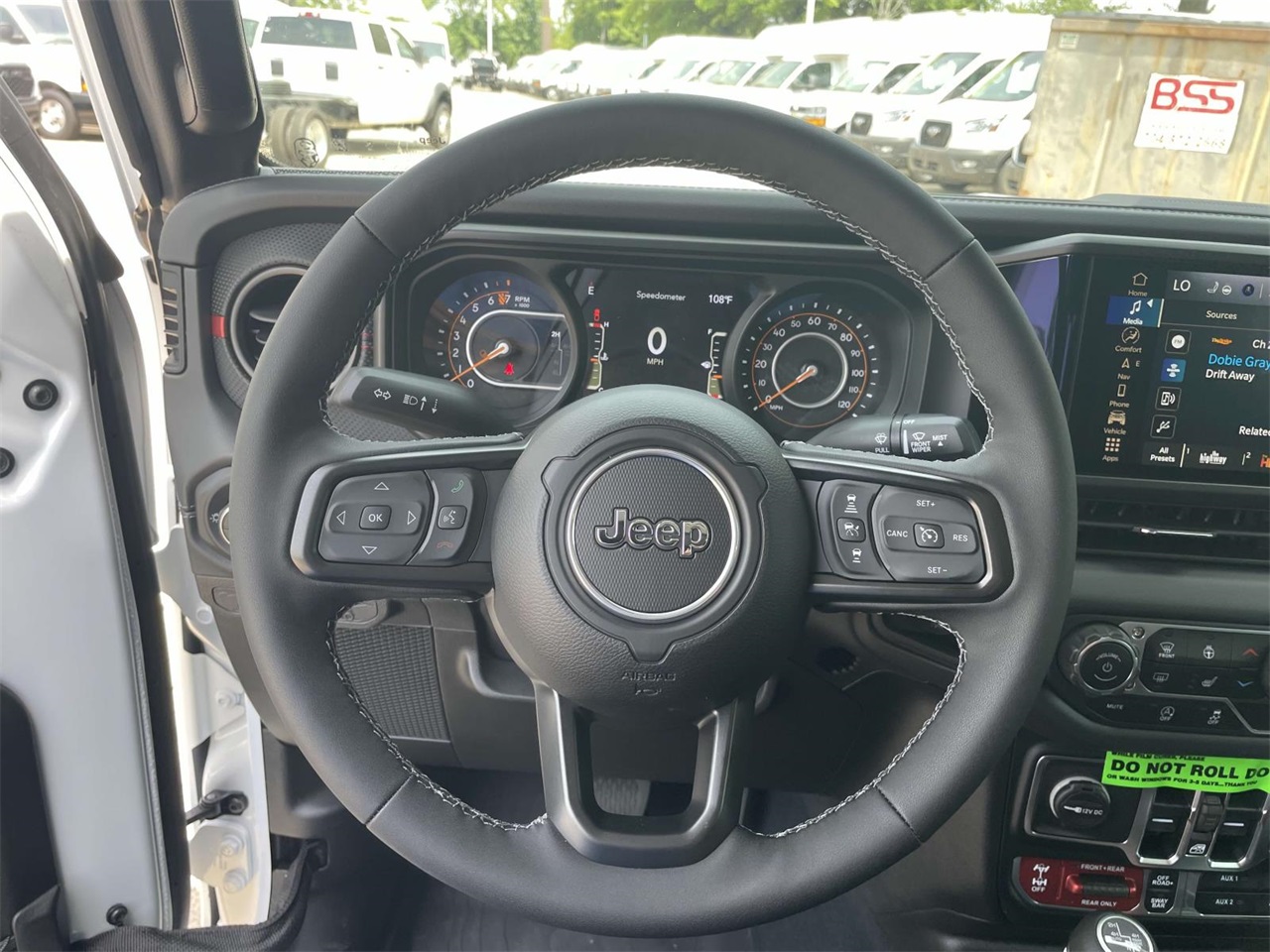 2025 Jeep Gladiator Rubicon photo 28