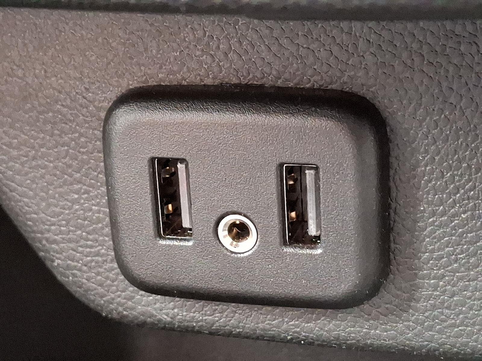 2022 Chevrolet Traverse Cloth photo 19