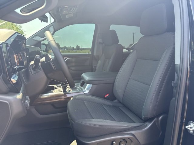 2024 Chevrolet Silverado 1500 RST photo 9