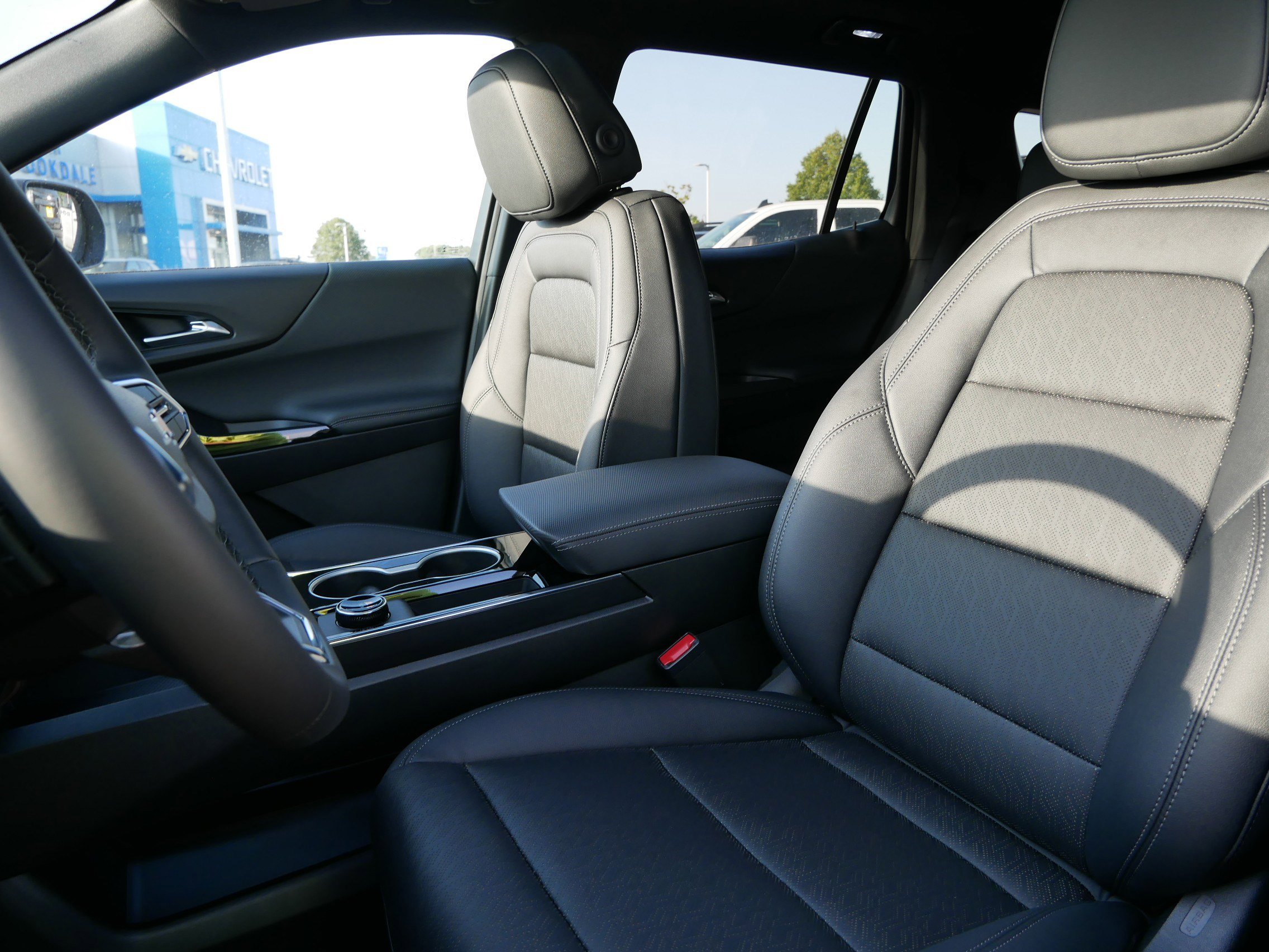 2026 Chevrolet Equinox LT photo 3