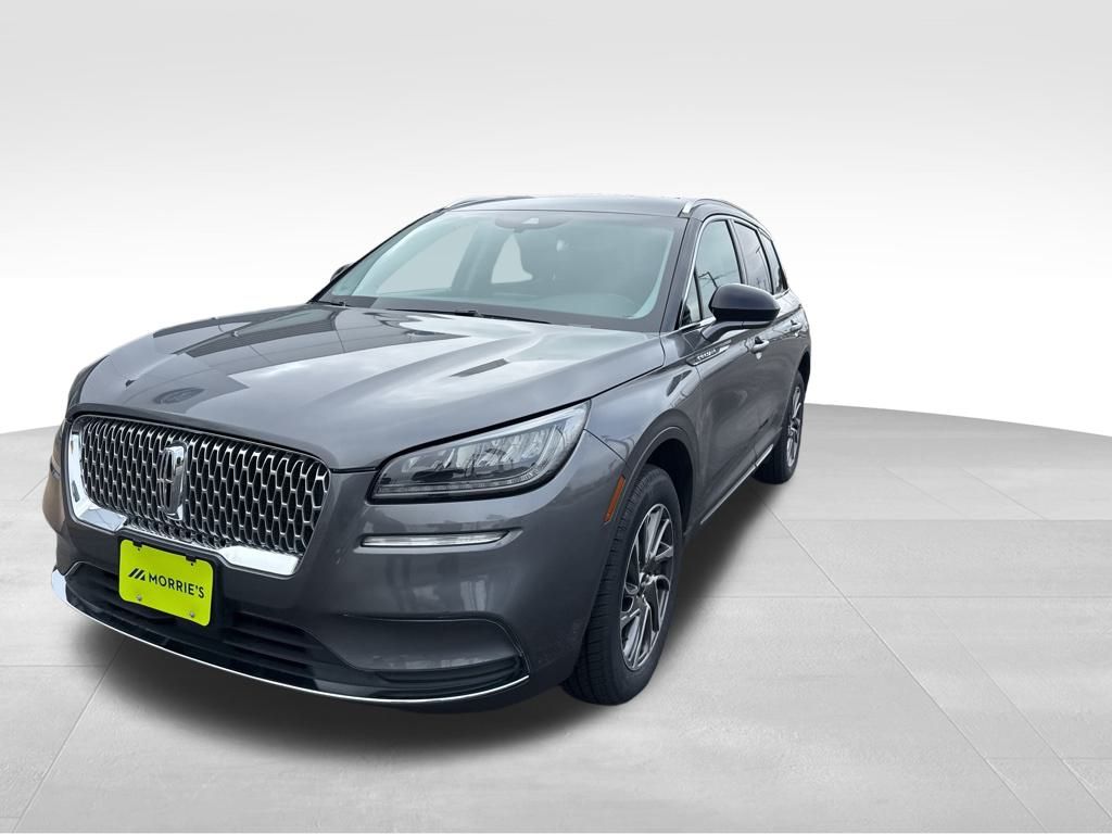 2021 Lincoln Corsair Standard photo 2