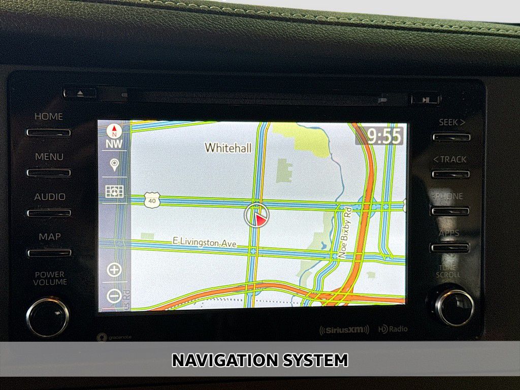 2020 Toyota Sienna XLE photo 3