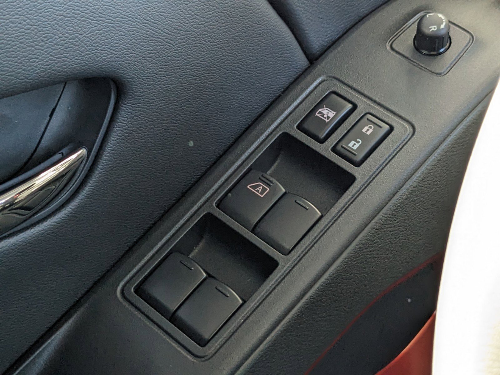 2025 Nissan Frontier Crew Cab PRO-X photo 19