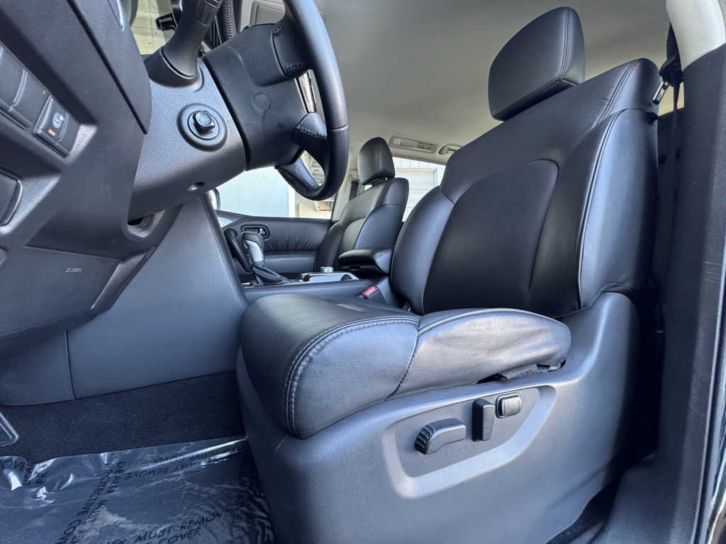 2023 Nissan Armada SV photo 10