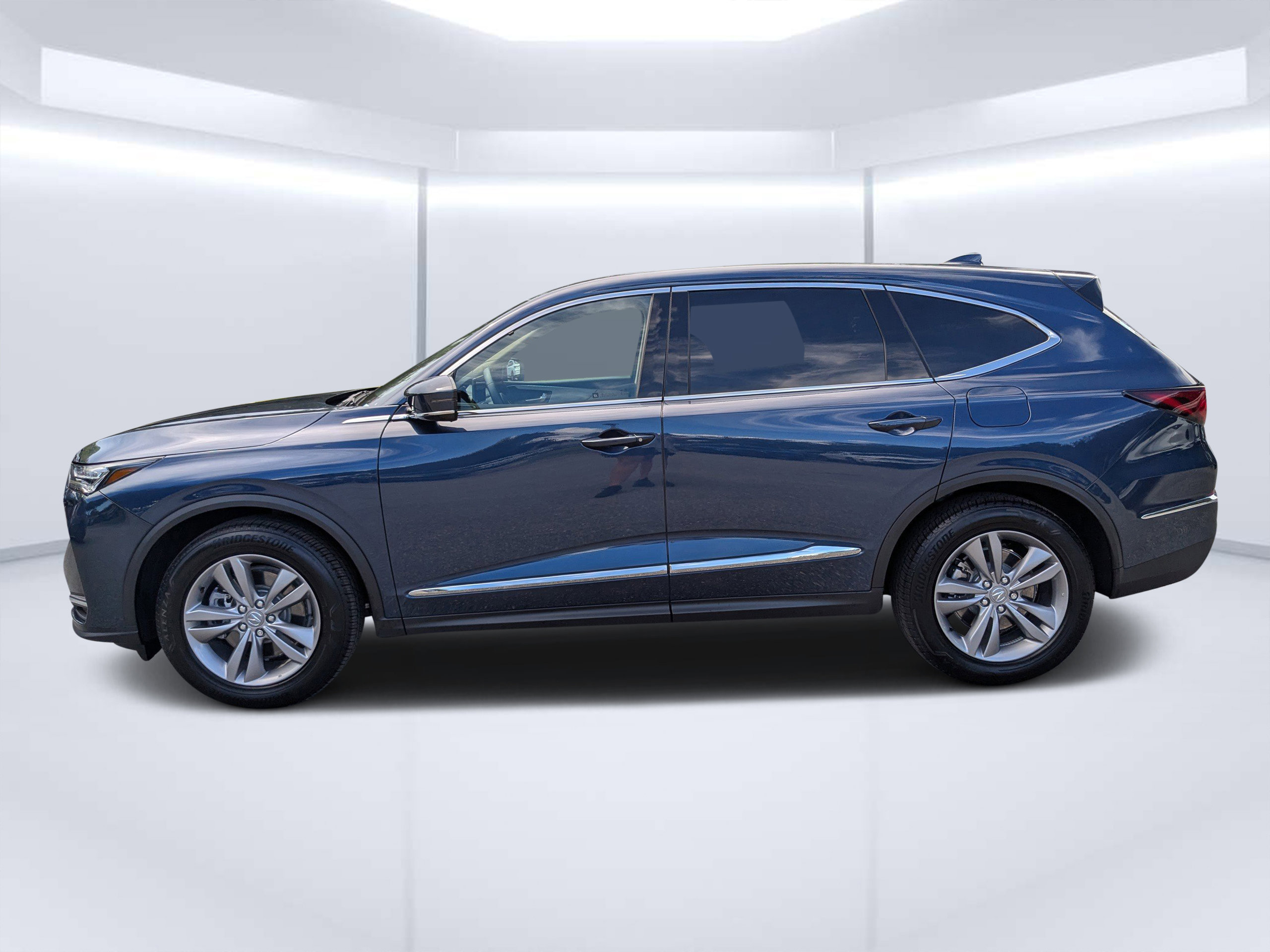 2025 Acura MDX SH-AWD photo 2