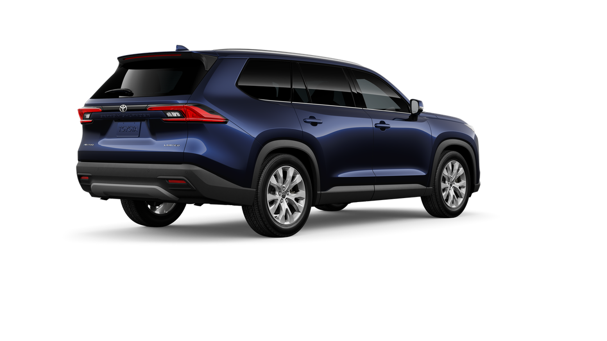 2026 Toyota Highlander Hybrid Limited photo 2