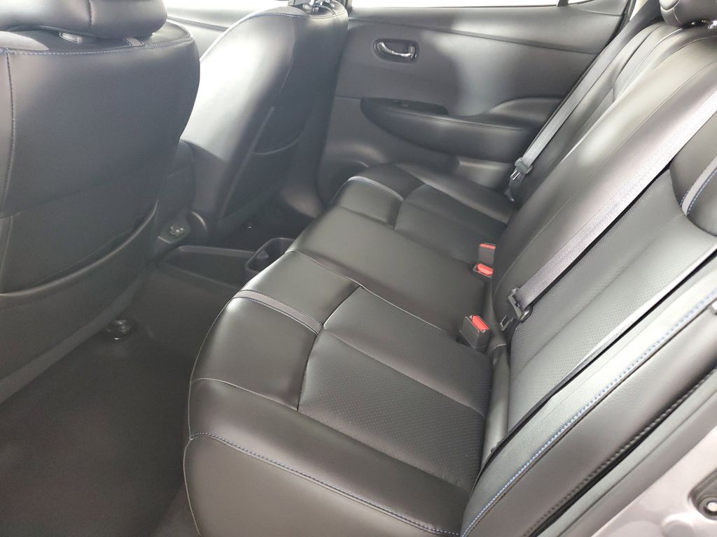 2022 Nissan Leaf SL Plus photo 13