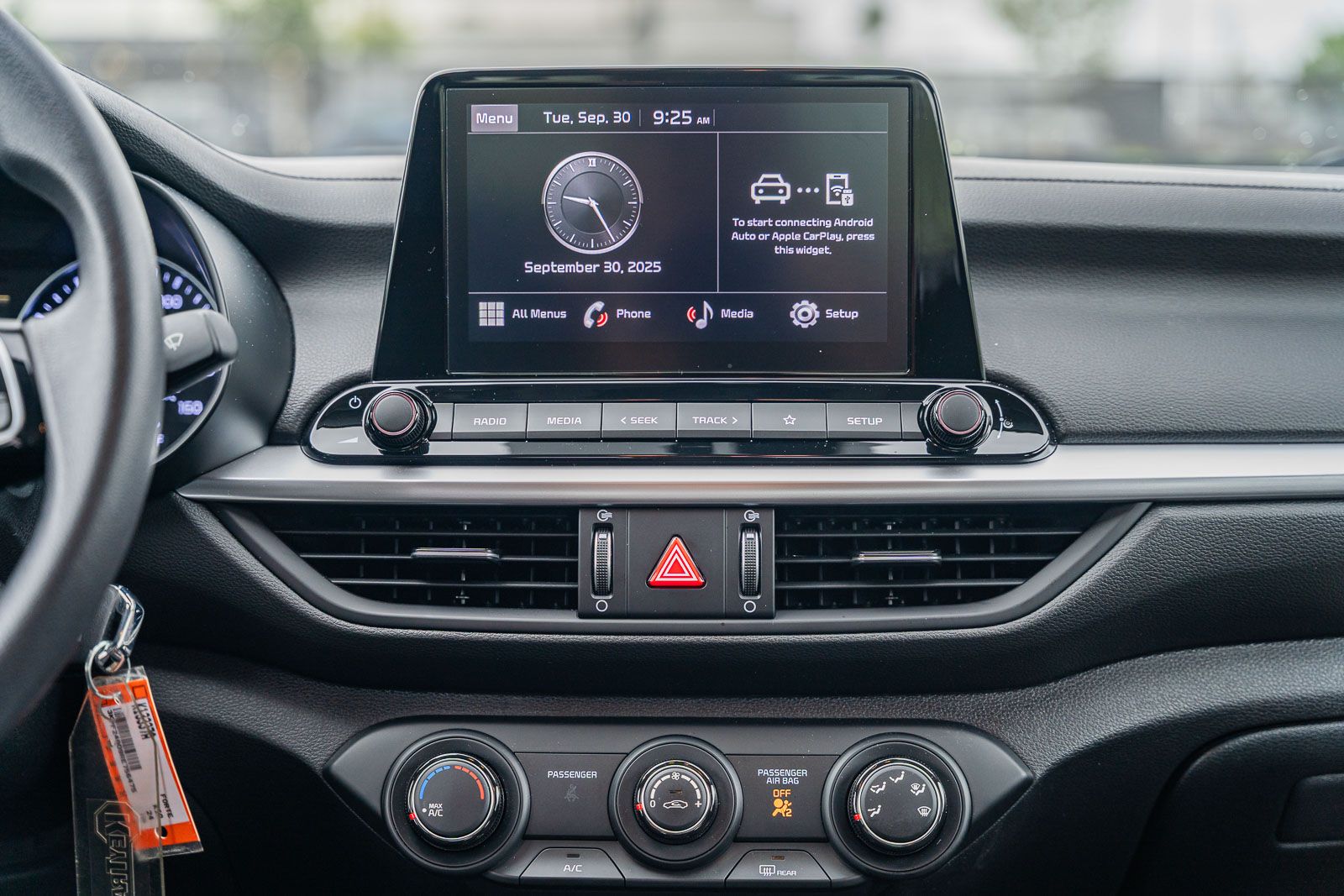 2024 Kia Forte LXS photo 27