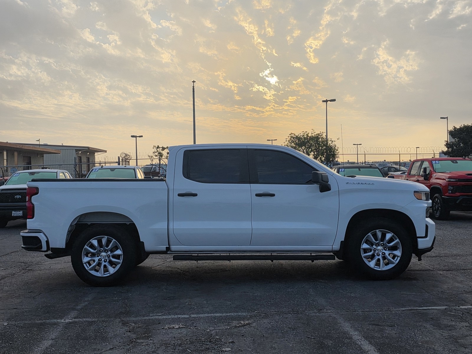 2021 Chevrolet Silverado 1500 Custom photo 8