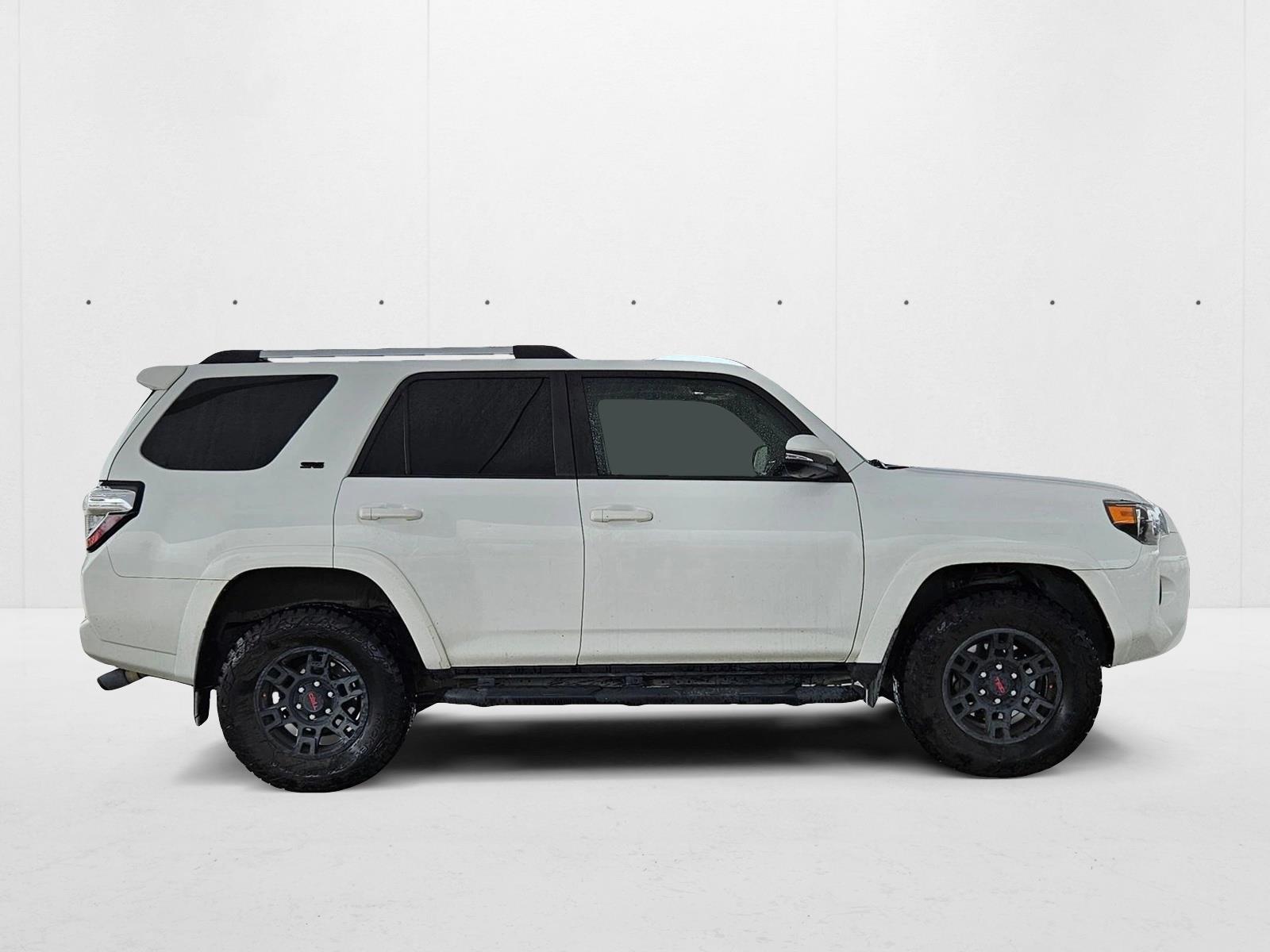 2021 Toyota 4Runner SR5 Premium photo 4